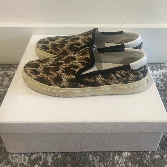 Saint Laurent Venice Low Slip On Sneakers - Leopard Print - Picture 3 of 4